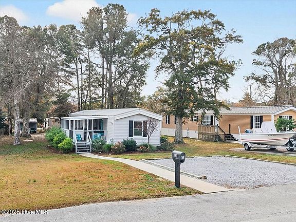 4th image of 820 Dogwood Drive