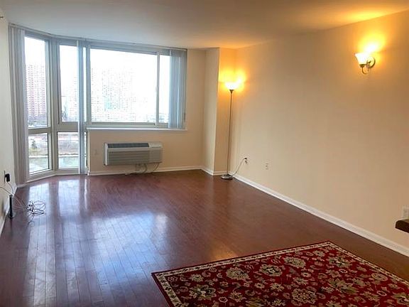 2nd image of 20 2nd St APT 1605