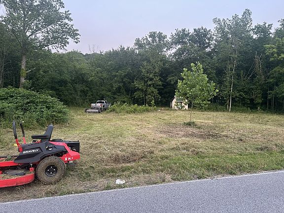 5th image of 1527 Old Gallatin Rd