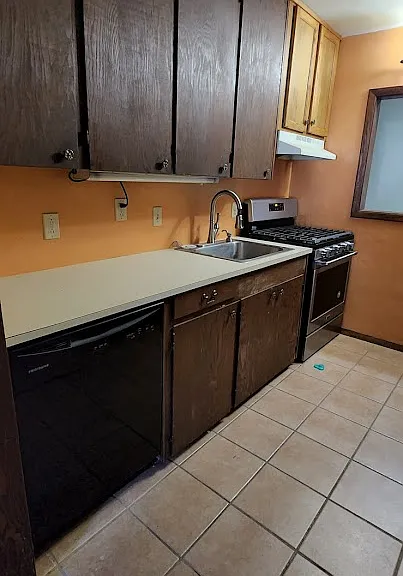 1718 Mandalay Dr — Photo 7