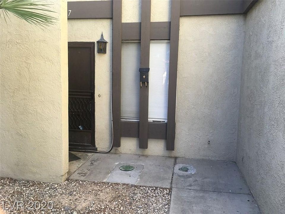 1st image of 5907 Bromley Ave