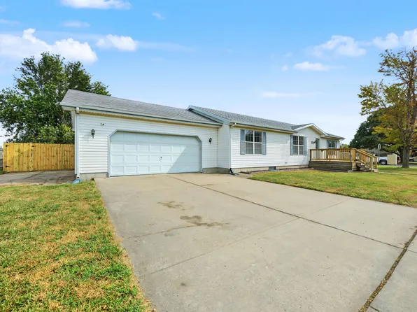 3045 Marcella Dr, Salina, KS 67401