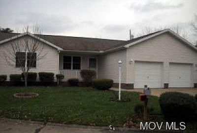 1st image of 4 Oak Cir