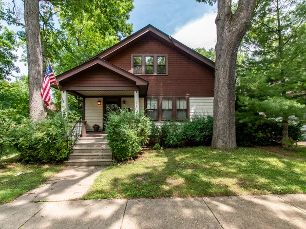 325 N Jackson St, Waukegan, IL 60085