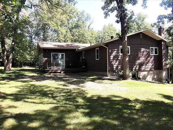 5th image of 322 Oak Hills Dr
