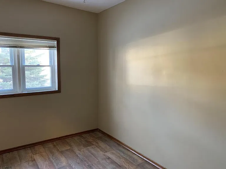562 Wardlaw Ave #1 — Photo 6