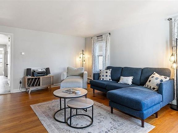 4th image of 26 Blackamore Ave
