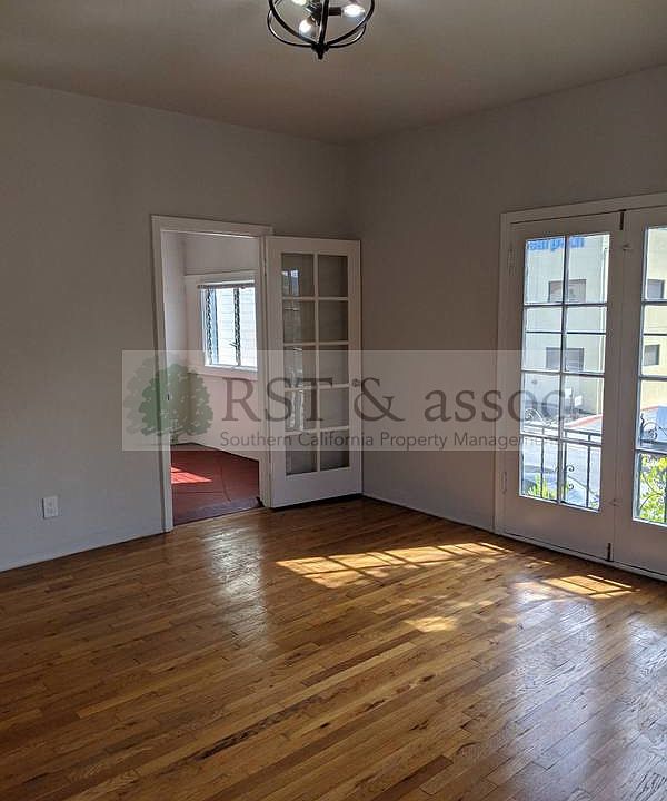 1st image of 347 Arden Ave