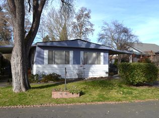285 Lakeview Dr, Grants Pass, OR