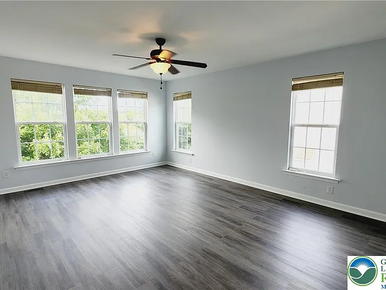 1816 Emerald Dr S — Photo 30