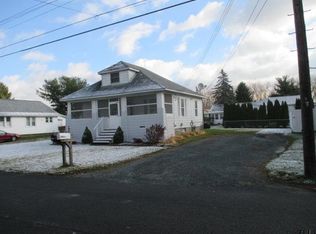 27 Western Ave, Watervliet, NY 12047