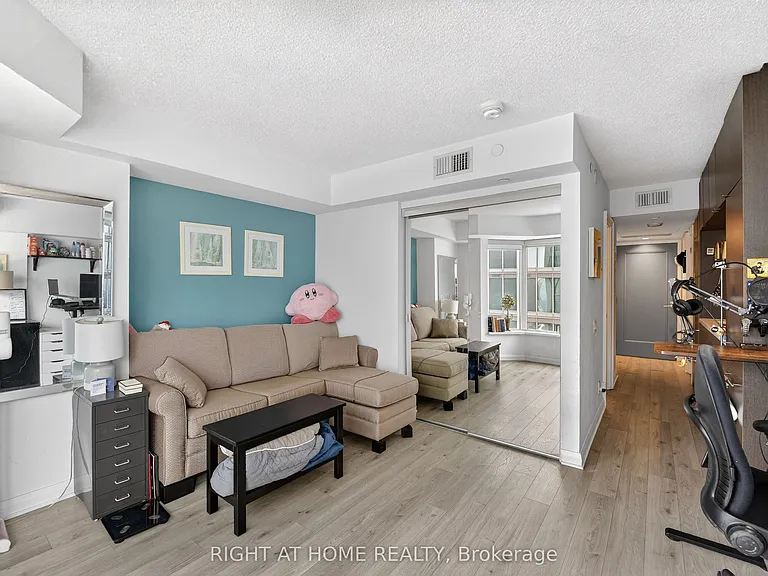 155 Yorkville Ave #2512 — Photo 7