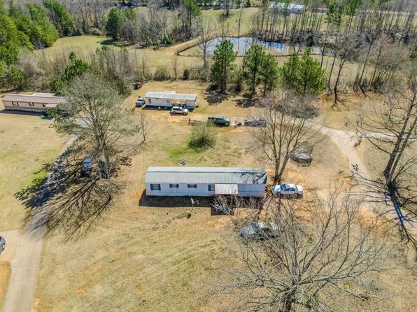 1442 Bobcat Ln, Woodruff, SC 29388