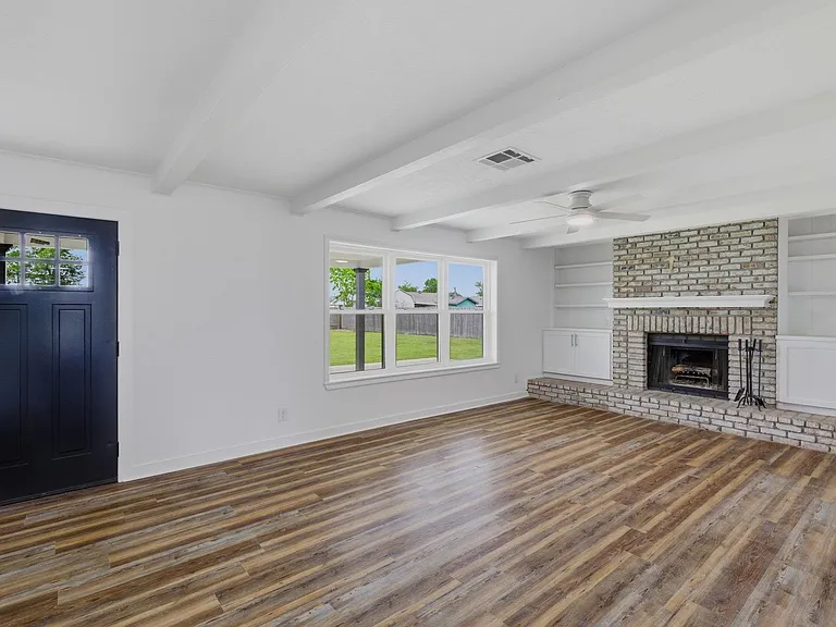 708 Alabama St — Photo 3