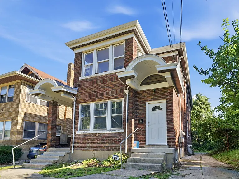 682 Greenwood Ave — Photo 1