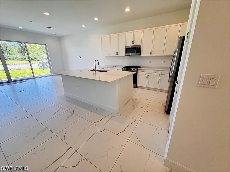 2864 Bloomfield Way — Photo 8