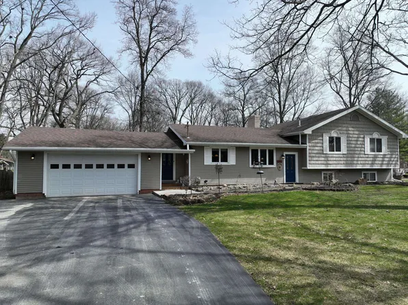 10210 Lavern Ct, Clio, MI 48420