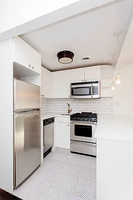 Rented by Mirador Real Estate | media 17