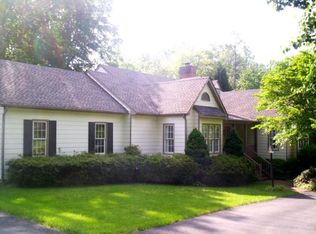 2701 Teaberry Dr, North Chesterfield, VA 23236