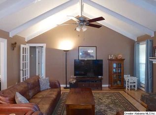 229 Tradewinds Cir, Alabaster, AL 35007