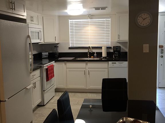 Dining Room/Kitchen