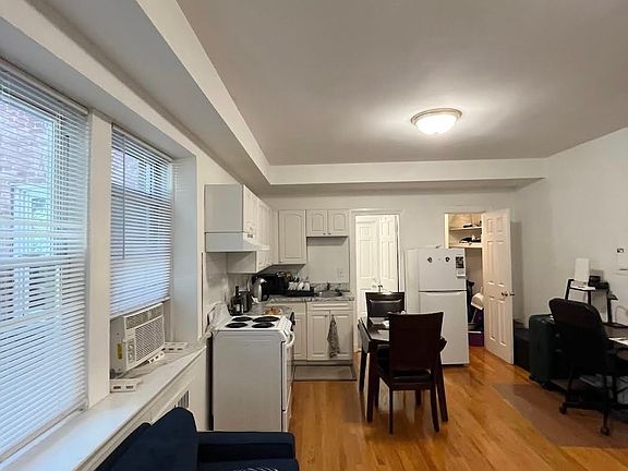 5th image of 1163 Beacon St Ste C1