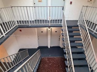 7250 SW 94th Pl APT B8, Miami, FL 33173