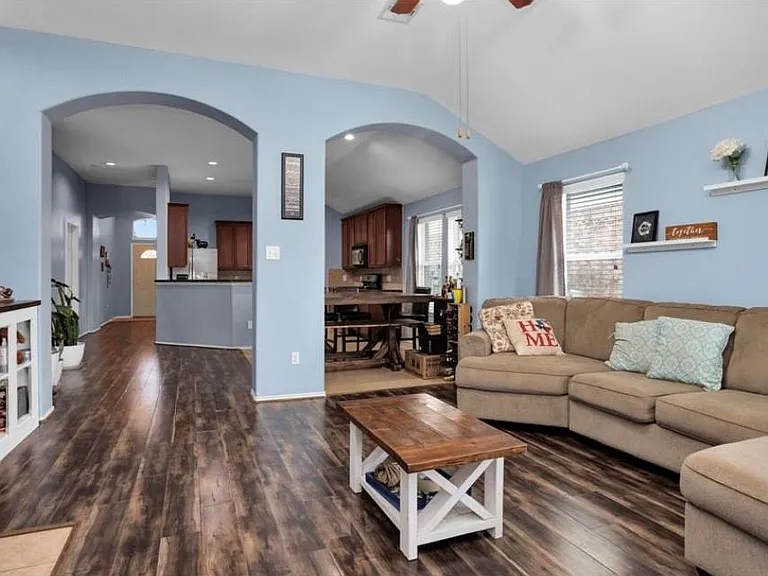 5015 Bridgecrossing Ct — Photo 2