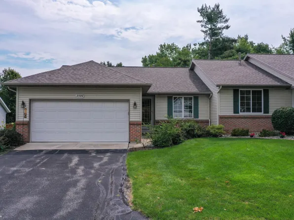 3599 Timber Creek Dr NW, Comstock Park, MI 49321
