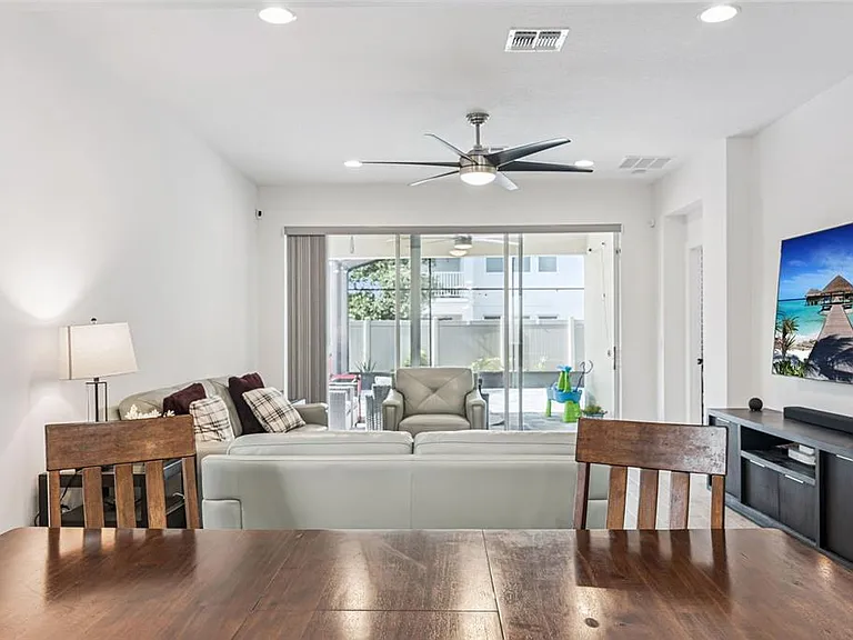 2615 Pinyonpine Ln — Photo 10