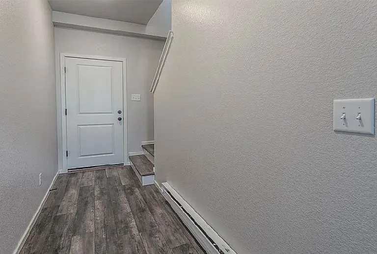 563 Vicot Way #C — Photo 15