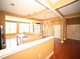 3 Greenwich Dr APT 96, Jersey City, NJ 07305