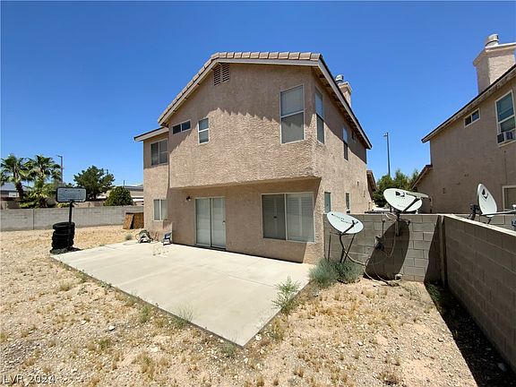 4th image of 6637 Genevieve Ct
