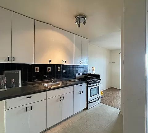 5th image of 460 Neptune Ave APT 22H