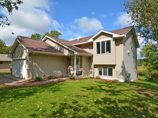 1615 207th Ln NE, East Bethel, MN 55011