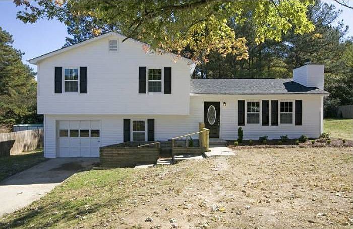 1st image of 3341 Grand Central Dr