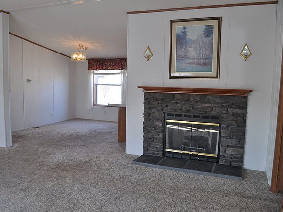 2nd image of 1831 Helena Ave
