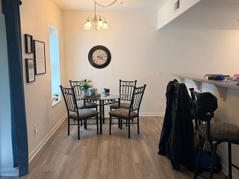 1202 Walnut Ave #4 — Photo 6