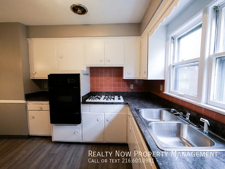 1504 Sherbrook Rd #1-1504SHERBROOK1 — Photo 8