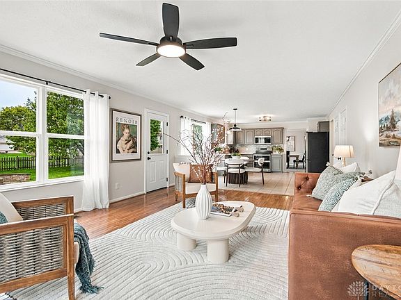 4th image of 1364 Lamplighter Ln