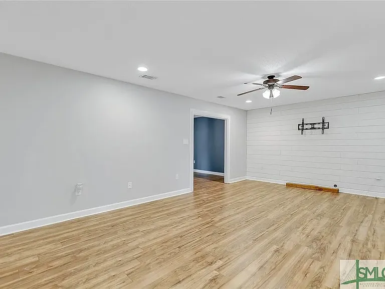 444 Brisbon Rd — Photo 5