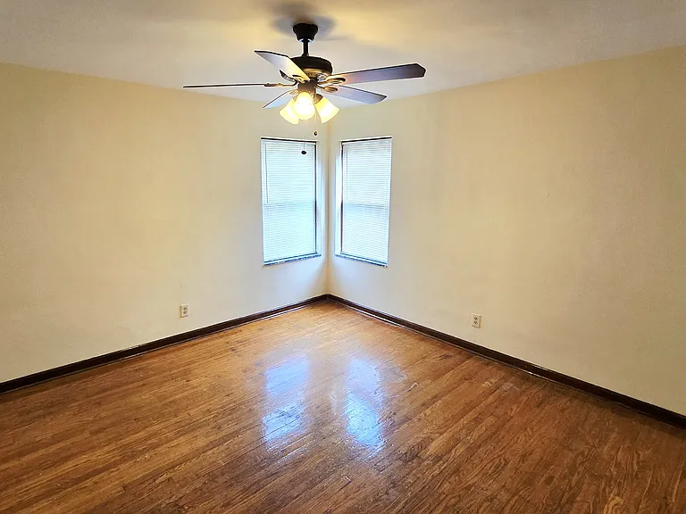 3952 Jamieson Ave #A — Photo 12
