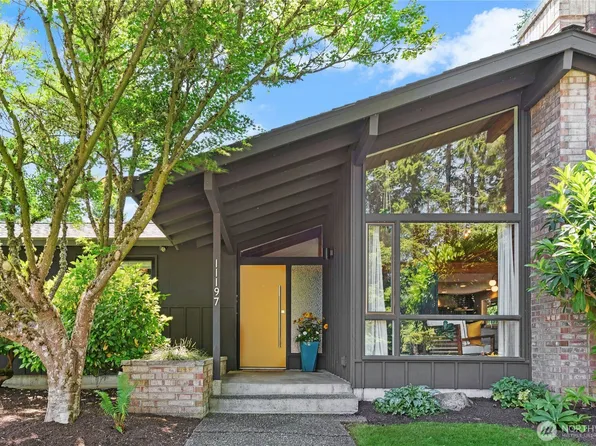 11197 Killdeer Lane NE, Bainbridge Island, WA 98110