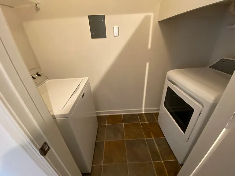 3000 Vanderbilt Pl #320 — Photo 4
