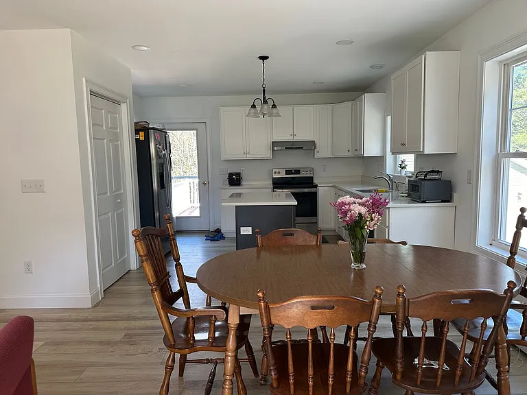 63 Webster Rd — Photo 8