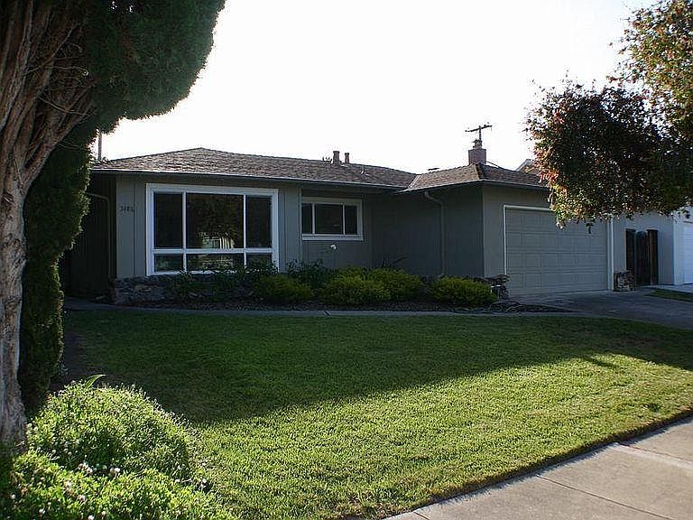 1st image of 31486 Cooper Dr
