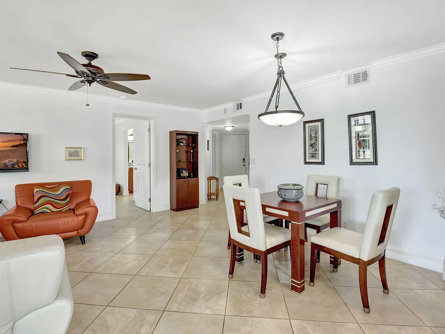2 bed, 2.0 bath, 1290 sqft, $2,500 — Photo 3