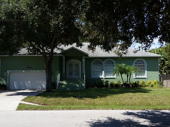 3rd image of 6205 Sanders Dr