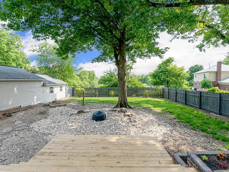 7981 State Rd — Photo 40