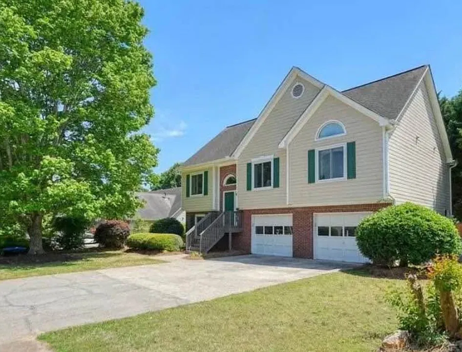 2885 Cressington Bnd NW #1